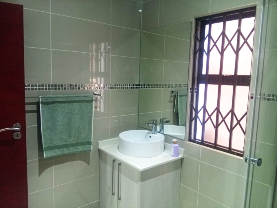 4 Bedroom Property for Sale in Heuwelsig Free State